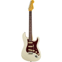 Fender : AM Pro II Strat OWT