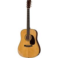 Martin Guitars : HD-28ELRB